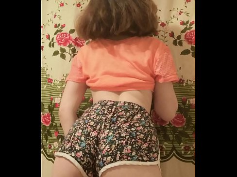 ❤️ Seksual yosh go'dak kamerada uning shortilarini echib tashlamoqda Super seksda bizda ❌️