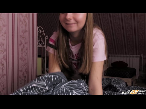 ❤️ Blondie uning BFF ning chuqur so'radi va uning og'ziga Jum oladi Super seksda bizda ❌️